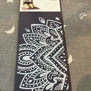 Dark purple Yoga Knee Mat NEW